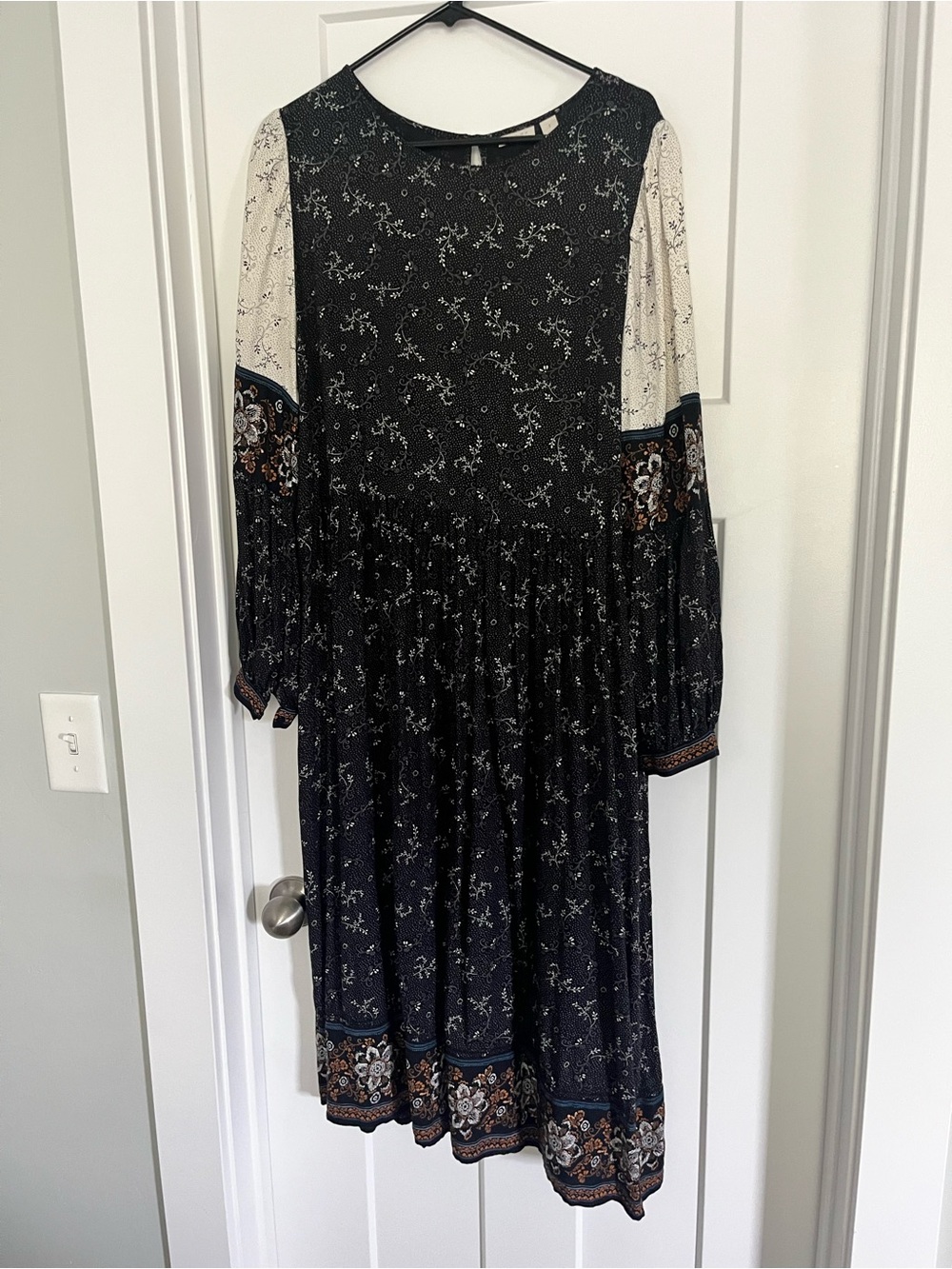 hinge Black Floral Long Sleeve Boho Midi Dress